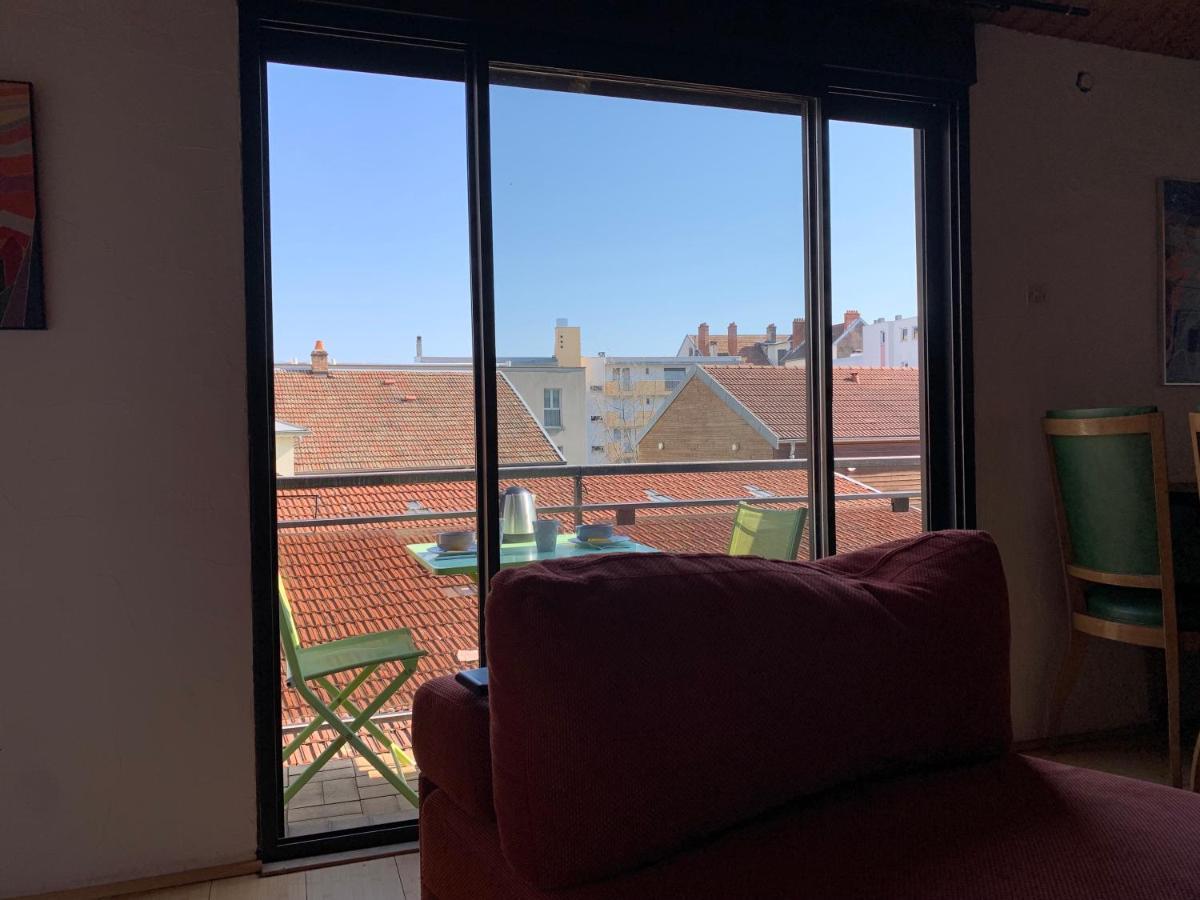 Chaleureux Appartement Centre Ville Proche Gare. Безансон Екстериор снимка